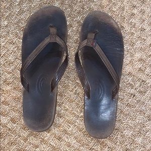 Rainbow brown arch flip flops